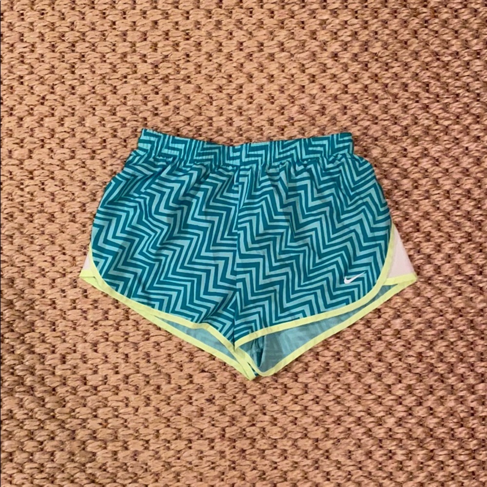 Blue Chevron Nike DRI-FIT Shorts - XS